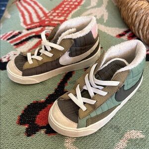 Nike Toddler Velcro High-Top Sneakers Sz 9